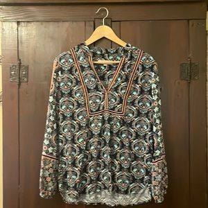 LOFT v-neck top S